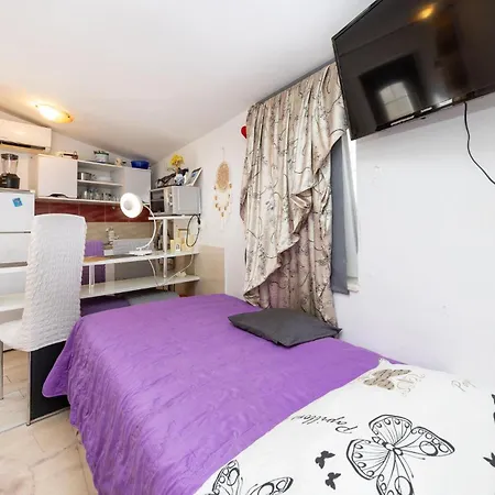 Lovely Apartment In Split With Wifi Appartement *